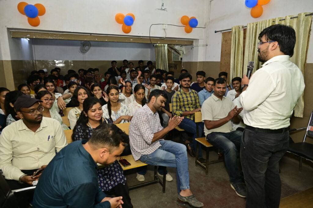 Class 11 12 commerce coaching